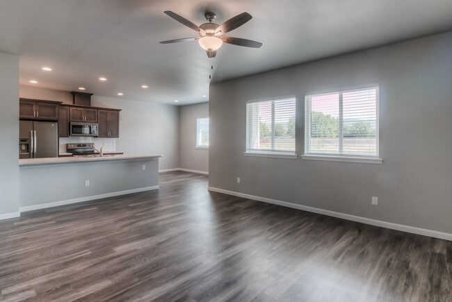 2409 Woolsey Ln in Yakima, WA - Building Photo - Building Photo