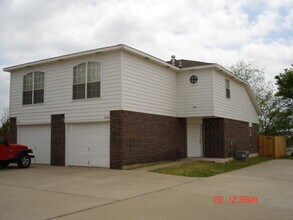 3320-3322 Ridgecrest Cir in Norman, OK - Building Photo - Building Photo