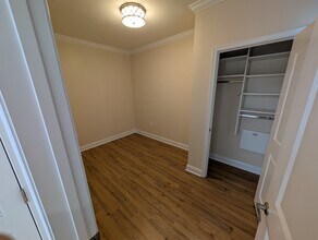 410 15th St NE, Unit 24 in Washington, DC - Building Photo - Building Photo