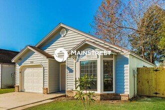1852 Manitoba Ct N in Middleburg, FL - Building Photo - Building Photo