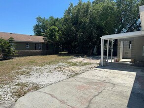 625 12th Ave W in Bradenton, FL - Building Photo - Building Photo
