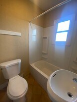 205 S 10th Ave in Yakima, WA - Building Photo