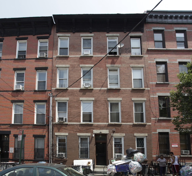 91 Luquer St in Brooklyn, NY - Building Photo - Building Photo