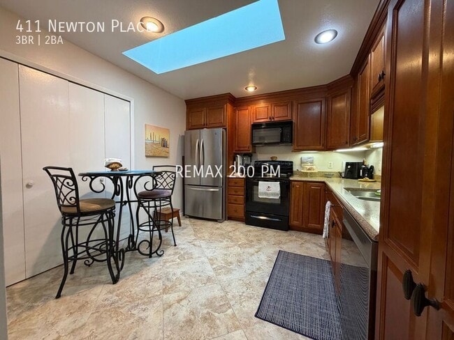 411 Newton Pl in Longwood, FL - Building Photo - Building Photo