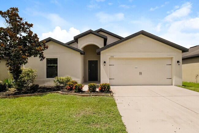 property at 655 Chatham Walk Dr