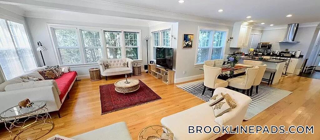 281 Walnut St in Brookline, MA - Building Photo