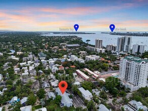 1670 Laurel St in Sarasota, FL - Building Photo - Building Photo