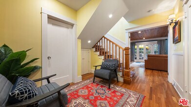 1625 Opechee Way in Glendale, CA - Building Photo - Building Photo