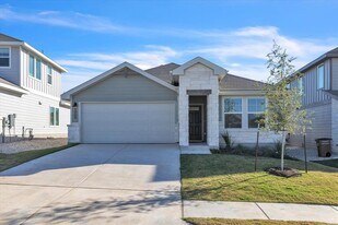 5009 Hazelnut Ln in Austin, TX - Building Photo