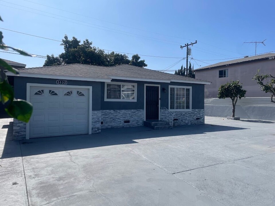 3132 70th St in Long Beach, CA - Building Photo