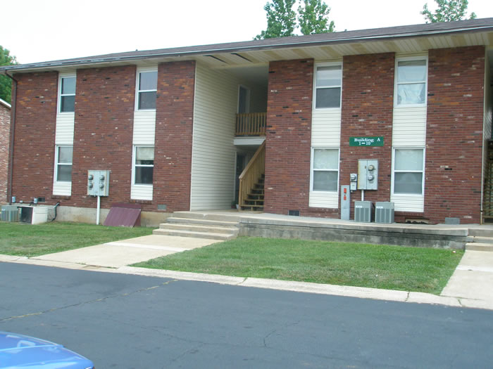 Ravencrest Apartments in Desloge, MO - Building Photo