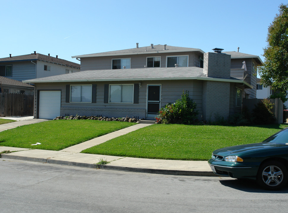 634 Arbutus Ave in Sunnyvale, CA - Building Photo