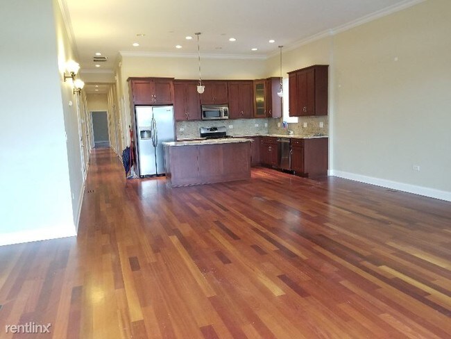 3110 W Belmont Ave in Chicago, IL - Building Photo - Building Photo