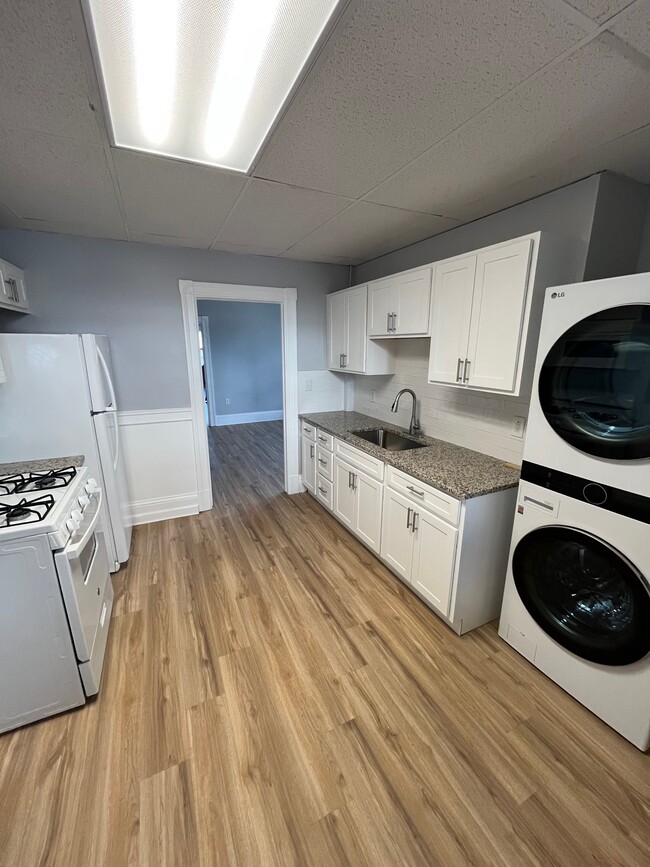 167 Park Rd, Unit 3-e