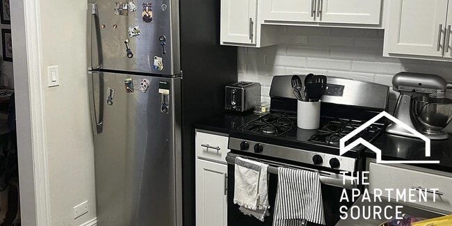 property at 918 Green Bay Rd