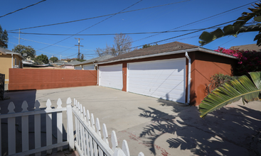 5920 S Fairfax Ave in Windsor Hills, CA - Building Photo - Building Photo