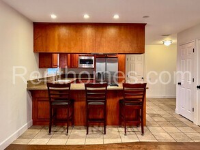 4544 Jutland Dr in San Diego, CA - Foto de edificio - Building Photo