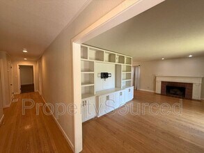 1251 Middlefield Ave in Stockton, CA - Building Photo - Building Photo