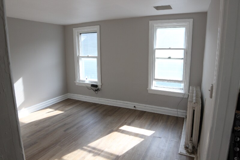 1135 Oak St in Allentown, PA - Building Photo