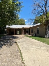 2005 Elkins Ave in Killeen, TX - Building Photo - Building Photo