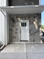 824 E Sunnyside Rd in Idaho Falls, ID - Building Photo