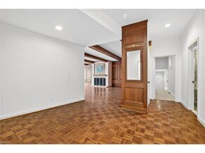 1401 Linlier Dr in Virginia Beach, VA - Building Photo - Building Photo