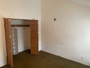 5720 Claremont Ave in Oakland, CA - Building Photo - Building Photo