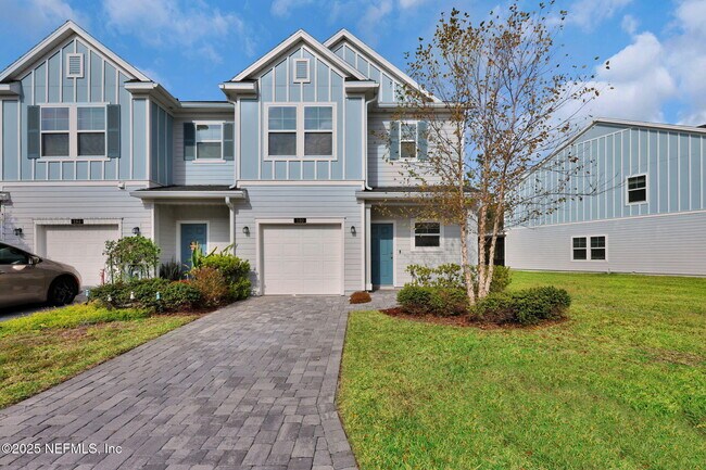 180 Boracay Cir in Saint Johns, FL - Building Photo - Building Photo