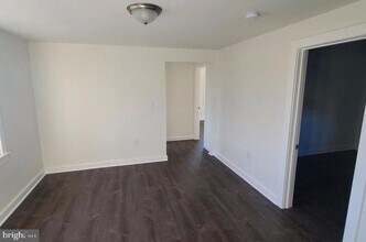 203 E Cedarville Rd in Pottstown, PA - Building Photo - Building Photo