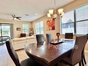 1119 Oakcrest Dr in Brandon, FL - Building Photo - Building Photo