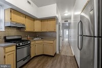 2223 S 15th St - 16