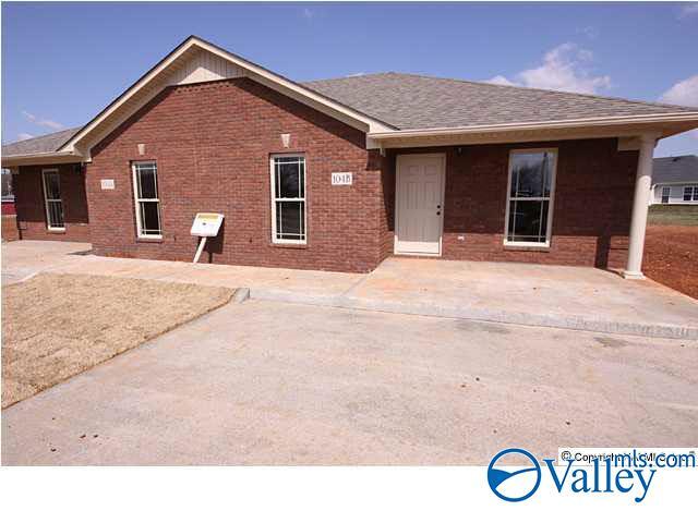 property at 104 Ryland Pl