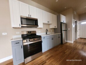 6341 S Elizabeth St in Chicago, IL - Foto de edificio - Building Photo