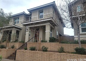 716 N Water St in Henderson, NV - Building Photo