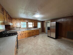 891 Fish Hatchery Ln in Eastaboga, AL - Building Photo - Building Photo