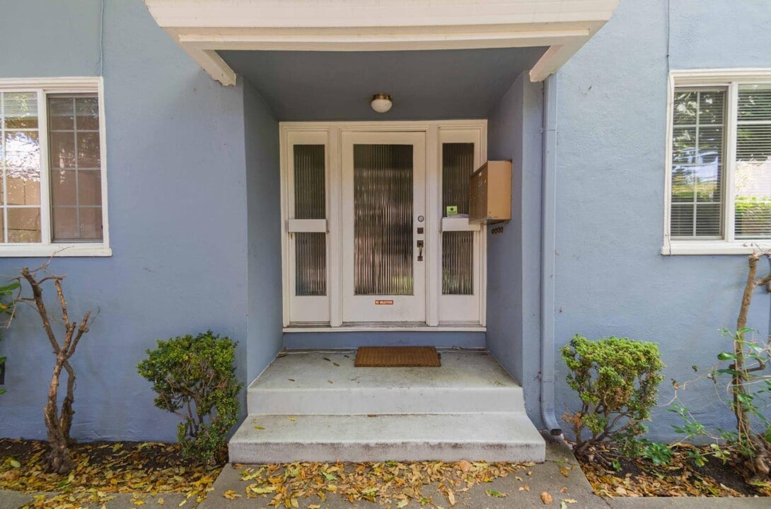 1458 Hopkins St in Berkeley, CA - Building Photo