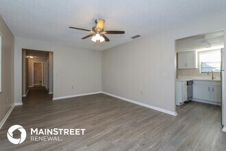 6889 Dodge Rd in Port Saint John, FL - Building Photo - Building Photo