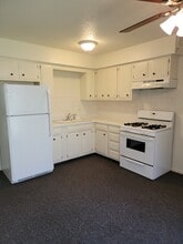 2629 24th St, Unit C in Rock Island, IL - Building Photo - Building Photo