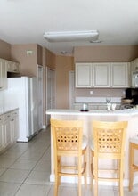 11336 NW 47th Ln in Doral, FL - Building Photo - Building Photo