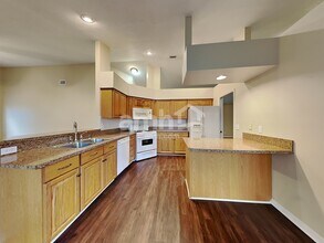 3334 Lakeview Cir in Melbourne, FL - Building Photo - Building Photo