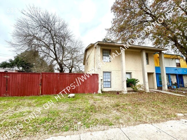 6938 Neston in San Antonio, TX - Building Photo - Building Photo