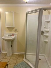 623 Old Salem Rd in Seneca, SC - Foto de edificio - Building Photo