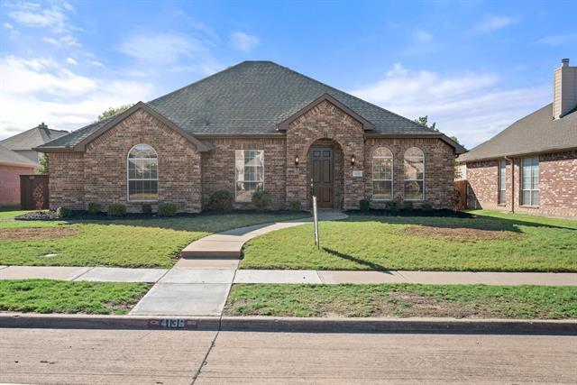 4136 Greenfield Dr in Richardson, TX - Building Photo