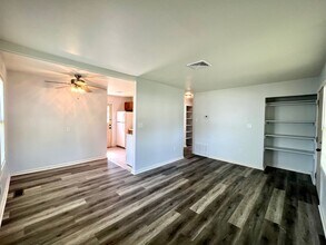 2204 Sloan St in Manhattan, KS - Building Photo - Building Photo