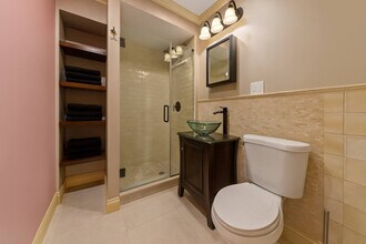 156 W 15th St in New York, NY - Foto de edificio - Building Photo