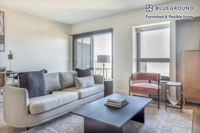 270 Babcock St, Unit FL18-ID821