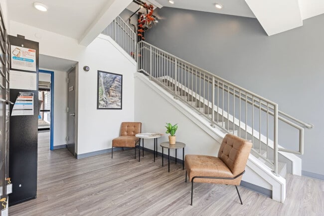 12607 Larchmere Blvd in Cleveland, OH - Building Photo - Building Photo