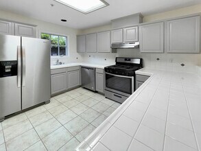 42 N Michigan Ave in Pasadena, CA - Building Photo - Building Photo