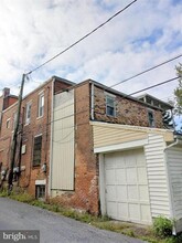 Walnut Street Apartments in Harrisburg, PA - Building Photo - Building Photo