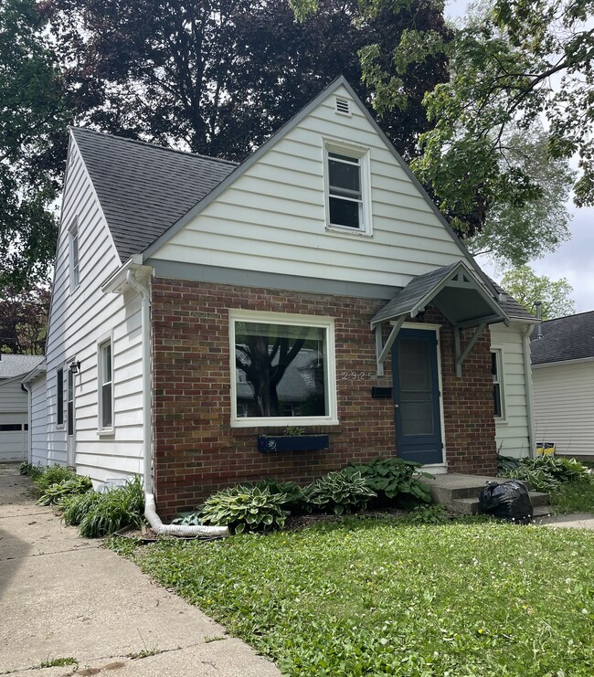 property at 2925 Stevens St